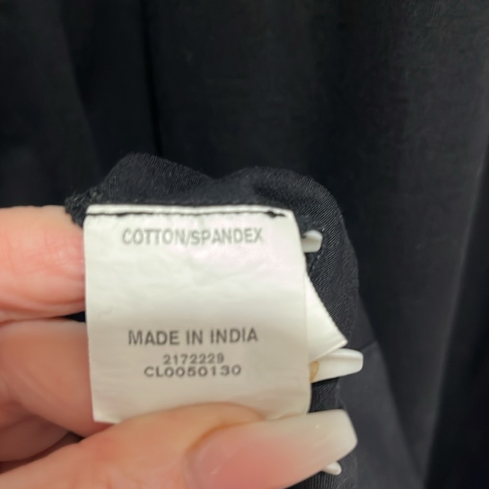Timeless Vintage Black Dress with Pockets - Picture 7 of 8